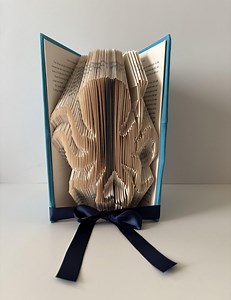 Octopus Sculpture, Unique Book Art, Octopus Lover, Sea Life, Gift for Book Lover, Octopus Gift, Accent Bookshelf, Origami, Giftwithtreasures - Etsy