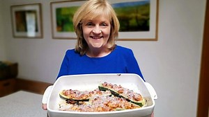 VIDEORECEPT: Cuketa plnená kuracím mäsom