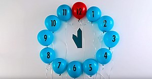 DIY New Year's Eve Balloon Clock