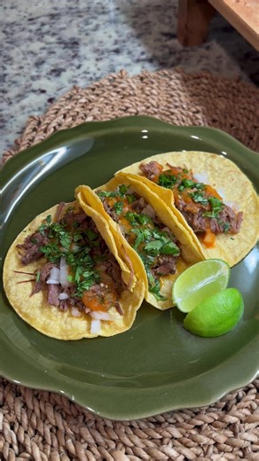 Easy Crockpot Barbacoa Tacos Recipe This crockpot barbacoa recipe is my favorite way to cook beef and make delicious barbacoa tacos. It's juicy, flavorful, tender and easy to make. #barbacoa #mexicanfood #crockpotmeals #barbacoatacos #foodtiktok Ingredients/Recipe: -6.5 Lbs Boneless Beef Chuck Roast cut into medium size pieces -1/2 White Onion -8 Garlic Cloves -7 Bay Leaves -1 Tbsp Pepper -1 Tbsp Oregano -1 Tbsp Thyme -1 Tbsp Onion Powder -1 Tsp Cumin -7 Ounces Chipotle Peppers in Adobo Sauce, I
