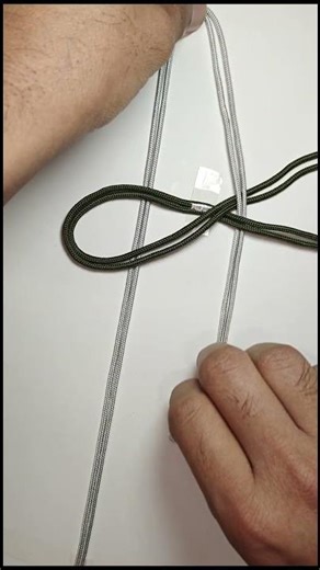 How to Tie a Fancy Macrame Bracelet | Easy Bracelet Tutorial #shortstutorial #knot #diy #handmade