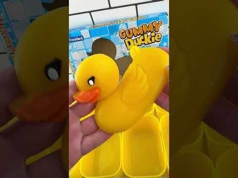 Packing School Lunch with 🍋 Yellow CANDY Food *Snackle Box* Satisfying Video ASMR! 🧽💛🍌🍭 #asmr 