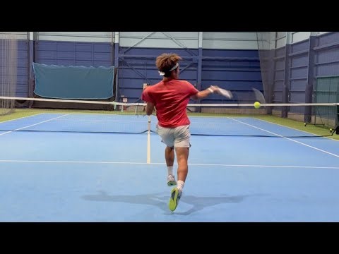 全日本選手権出場選手と試合前に3セットマッチの練習試合を行いました