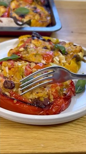 Mediterranean-Style Tuna-Stuffed Peppers #ilcaldosaporedelsud