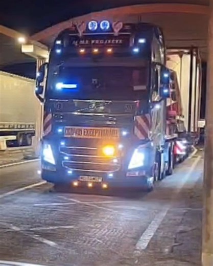 ##msprojects #trucktok #volvotruck #oversizetransport #romania TikTok