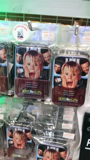 Kevin home alone accesories #homealone #movie #funny #scary #excitement #shortsfeed