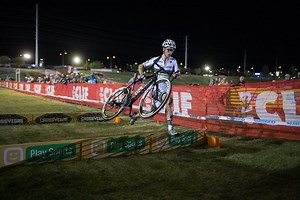 17K views · 425 reactions | Watch our highlights from the Men's Elite race in CrossVegas Cyclocross Race | UCI Cyclo-cross | Facebook