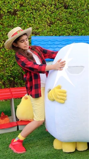 The Egg Is Alive! It Runs Away