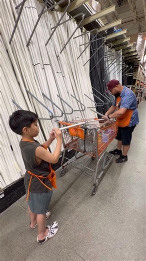 My boy helped a guy at Home Depot measure pipes… you’re such a big boy now 🛠️🤎 @HomeDepot