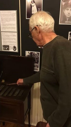 Dinner Gong - Jane Addams