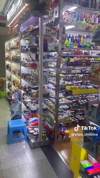 In the Decorations, Arts, and Crafts section of Yiwu Futian Market. Yiwu Futian Market, also known as Yiwu International Trade City, is a sprawling wholesale market located in Yiwu, Zhejiang Province, China. Recognized as the world's largest small commodities market, it plays a pivotal role in the global wholesale industry, offering a vast array of products across multiple categories. Spanning an area that covers millions of square meters, Yiwu Futian Market comprises several districts, each ded