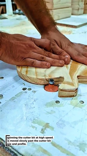 How to Make an Apple-Shaped Board Using Modern Tools! 😱