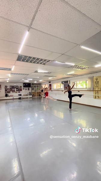 Teaching Grade 5 Ballerinas Adage Techniques