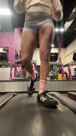 How we bouta be in the gym January 1st 😭😭😂😂😂😂 | gym on january 1st