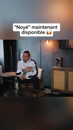 Meeko | Rappeur 🎙️ Yves Faucher | Parolier 🗣️ on Instagram: "“Noyé” maintenant disponible 🙏 Une chanson pour ceux qui se battent en silence. En espérant qu’elle atteigne ceux qui en ont besoin ❤️ . . . . . #newsong #alcoholic #sober #song #musicvideo"