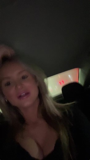 Kristen (@xkristen)’s videos with Mr. Know It All - Kelly Clarkson