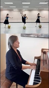 La fille mal gardée, Act 1: The Clog Dance