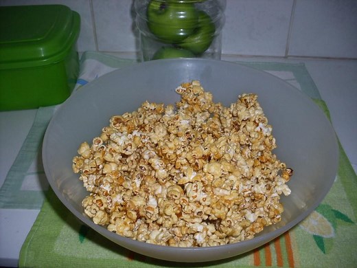 Receita de Pipoca Doce Caseira, enviada por daniele toscano bonfim - TudoGostoso