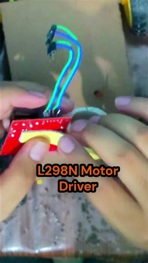 🤖 Arduino Obstacle Avoiding Car | Part 2: Assembly #shorts