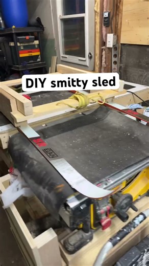 DIY smitty sled ice fishing #icefishing #fishing #diy #smittysled
