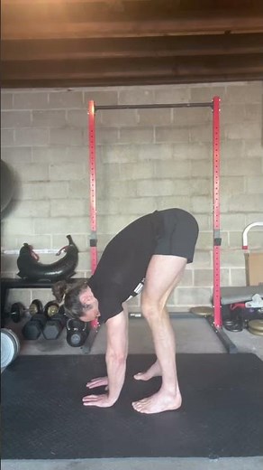 How to do Toe Touch Squats