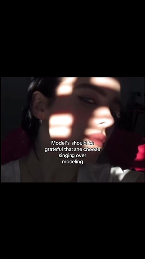 #billieeilish #singing #model cr.@🌺 | billieeilish