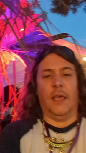 Meet up at Tom Petty Park tomorrow, Sunday, from 11:00AM - 2:00PM - We will have pizza - bring your own beverage and other goodies to share if you like! Giving away a sweet swag bag from the University of Florida- Sign up at the park!! #tompettyweekend #tompettyandtheheartbreakers #tompetty #fanclub #gainsville @Tom Petty @flordia_university