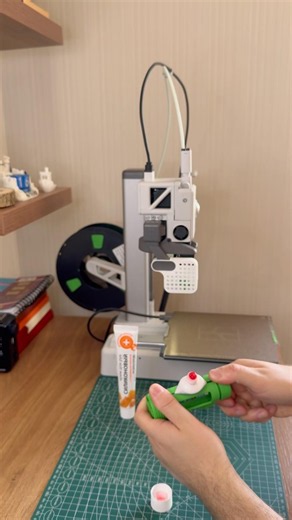 Print toothpaste squeezer on Bambu Lab A1 mini 3D printer 🖨️