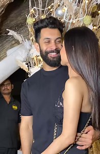 Patni ko kisses😘 Mouni Roy gets a peck on the cheek from hubby Suraj Nambiar🤗 SRK's son Aryan Khan, Disha Patani, Sophie Choudry, Shahid's wifey Mira Kapoor and morrrre... LIT scenes outside All Saints restaurant in Bandra as all these peeps rolled in for celebrity stylist Mohit Rai's birthday party🥳 | Voompla