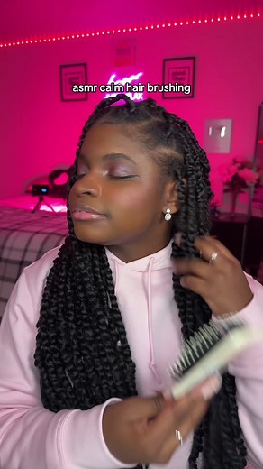 simplicity 😌 #asmr #fyp #hairbrushingasmr