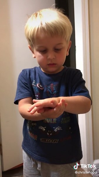 Part 1 #chocolateprank #fakepoopchallenge #chocolatepoopchallenge #fyp #foryoupage #toddlerpoopprank #toddlerprank