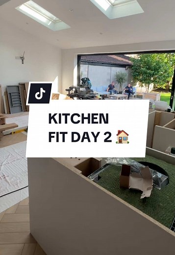 Transforming Our Howdens Kitchen: Day 2 Progress