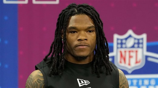 Ben Johnson gets his guy as Bears select draft sleeper Zavion Thomas in Round 3