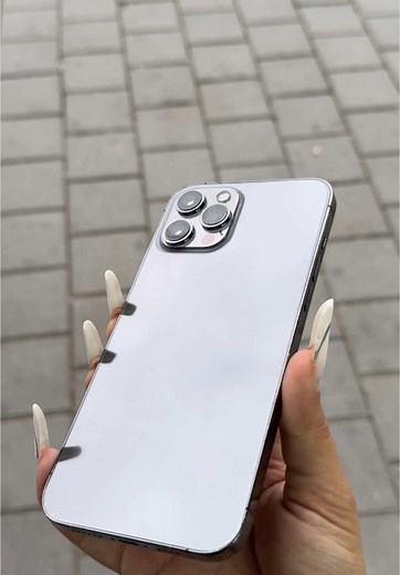 How to Clean Your Smartphone Effectively