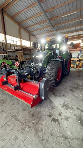 🎯Once you try ALF3, there’s no going back!😍 💡 Why ALF3? ✅ Ergonomic design – Say goodbye to arm fatigue! ✅ Custom-fit for FENDT ONE 300/500/700/900/1000 – No hassle, perfect compatibility! ✅ More control, less strain – Maximize efficiency, minimize effort! ✅ Built for the toughest workdays – Durable and made in Bavaria! 🚜Upgrade your comfort today and make your tractor work for YOU! 💬DM us for details! #reekov #tractorupgrade #fendt #ergonomic | ReeKOV - YOUR NEW DRIVING EXPERIENCE