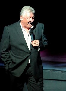 After breaking the news on his show, BBC Radio Merseyside presenter Sean Styles talks more about his decision to step away from stand up comedy after 40 years. Listen on your smart speaker, just say ‘Play BBC Radio Merseyside on BBC Sounds.’ https://bbc.in/48c7kSD | BBC Merseyside