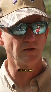 After his family died in a Texas flood 10 years ago, Jonathan McComb vowed to help others by traveling to the site of tragedies and bringing closure to families. He's now part of a network of volunteers searching for the missing after last week's devastating flooding. | CBS Evening News