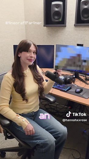 Minecraft Live Pre-Show Appearance at Mojang Studios