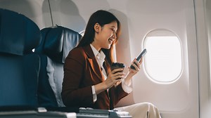 United Airlines Is Putting Its Foot Down And Booting Passengers Over This All-Too-Common Faux-Pas - Islands