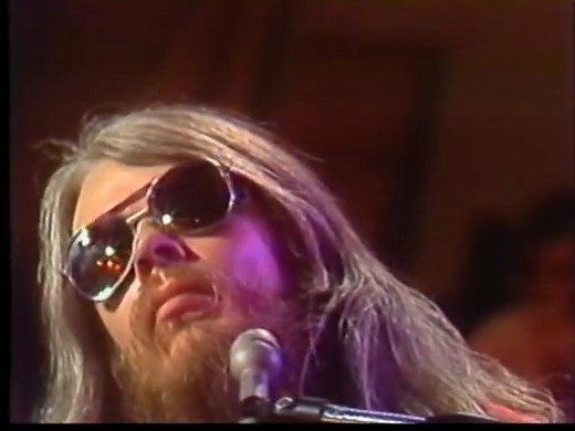 COME ON INTO MY KITCHEN - Leon Russell & Friends (1971) Leon dedicates this song to Furry Lewis at the start of the piece. Originally aired in 1971 on PBS, actually KCET in Los Angeles at the Vine Street Theater on Hollywood and Vine, a theater with a little studio in the back part of the building, which is not there anymore. They shot 6 hours, but only broadcast 1 hour, unscripted and unrehearsed. It was the first national "stereo" rock-and-roll TV broadcast - that's why Leon agreed to do it. B
