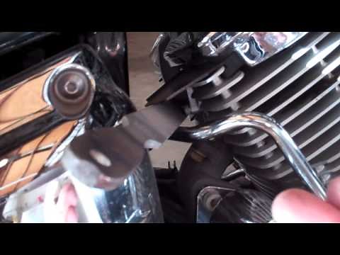 Removing Yamaha V Star 1100 Custom AIS System
