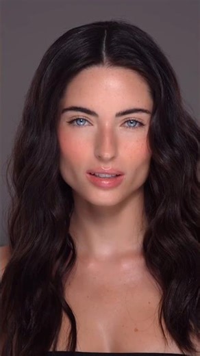 Renée Murden 🇦🇺has ethereal beauty 😍Age 25 and is a 5’7 model from Sydney Australia #reneemurden