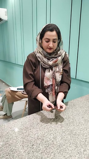 it's a sign of perfect tempering! #chocolate #couverture #hybrid #milkchocolate #chocolatelover #chocolateweek #chocolateacademy