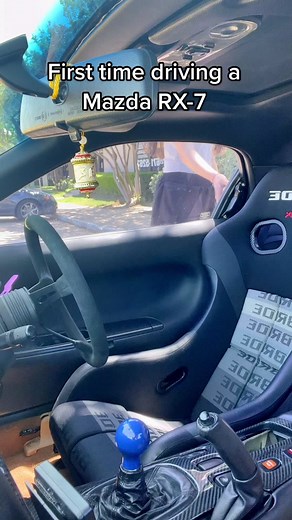 Lauryn💫 (@lldrifts) - First time driving a RX-7 FDS3🤭 #rx7 #carenthusiast | mazda rx7