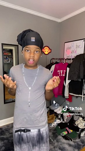 Hope this helped some of yall 🙏🏽 1. Sock way 2. Beanie Way - - - #fyp #nikeskitutorial #tutorial #viral #fashion #inspo #nikeskimask #foryou #xybca #streetwear #tiktokfashion #timarchives