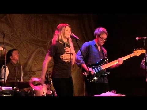 Elizabeth Cook - "Let It Bleed