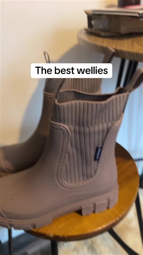 Love these wellies great for winter #fyp #wellies #boots #winterfashion #winterwalk