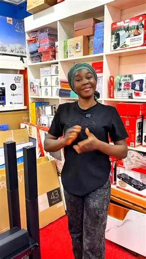 🤩 Transformez votre salon en SALLE DE SPECTACLE ! 🤩 Chez Vibraphone, on vous présente le Home Cinéma LG : un système audio qui change la donne ! ✨ Système audio élégant et puissant : Plongez au cœur de l'action avec un son Surround exceptionnel. 🎬 Lecteur DVD intégré : Pour revivre vos classiques avec une qualité de son imbattable. 🌟 Design élégant : Il s'intègre parfaitement à votre intérieur. Ne vous contentez plus de regarder, VIVEZ vos films et musiques ! 👉 Qualité, c'est notre référenc