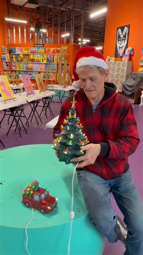 Ceramic Christmas Trees & Truck Workshops! November 12 (6-9pm) November 23 (12-3pm) | Paint Monkey