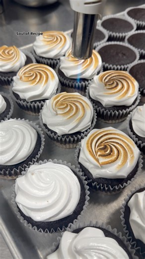 S’mores CupCake/ cup cake / cake #cupcake #cupcakeideas #asmr #dessert